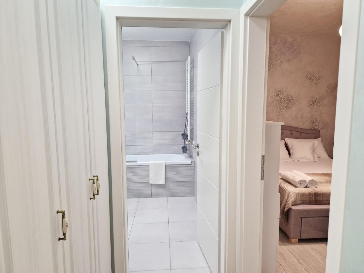 Mirvana Apartments Legacy Residence Timisoara Bagian luar foto